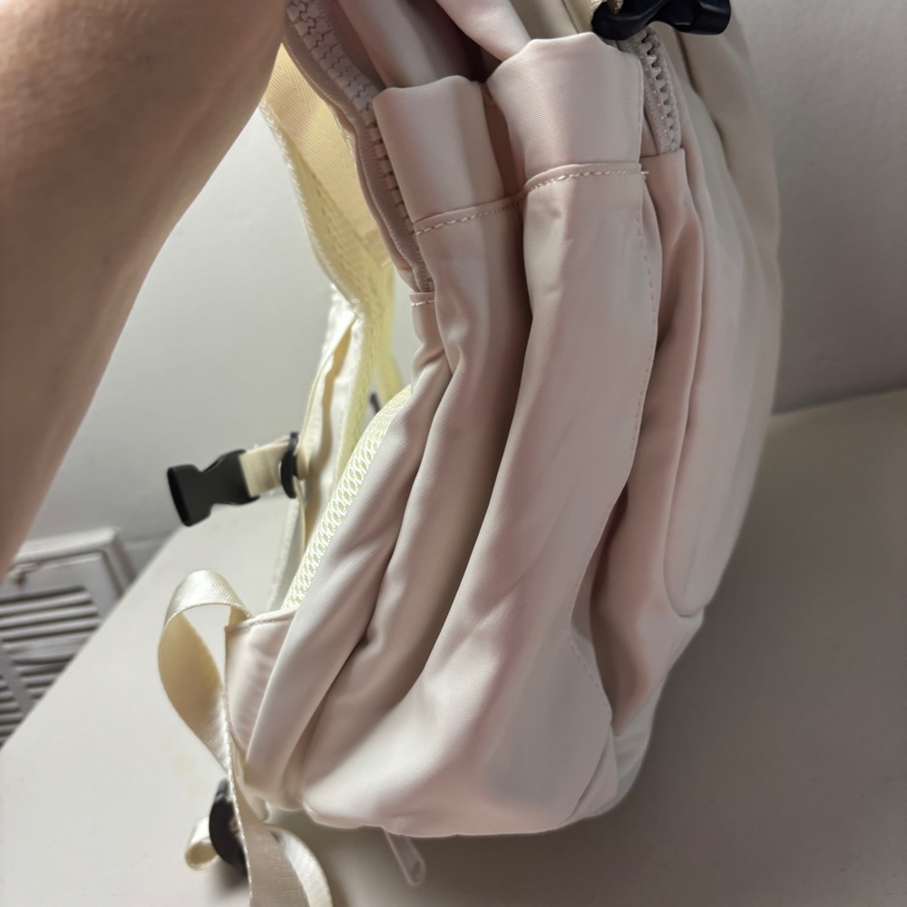 Unisex cream backpack, NWT, shoe pocket, travel, gym, laptop pocket, school - Picture 8 of 10